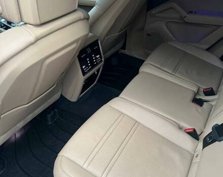 Білий Порше Cayenne, об'ємом двигуна 3 л та пробігом 91 тис. км за 56800 $, фото 19 на Automoto.ua