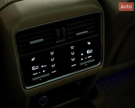 Білий Порше Cayenne, об'ємом двигуна 3 л та пробігом 60 тис. км за 64900 $, фото 59 на Automoto.ua