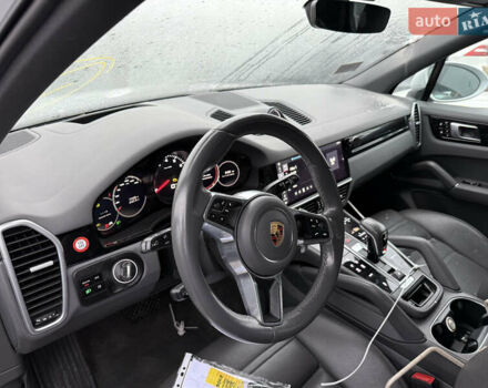 Белый Порше Каен, объемом двигателя 3 л и пробегом 123 тыс. км за 39500 $, фото 6 на Automoto.ua