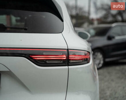 Белый Порше Каен, объемом двигателя 3 л и пробегом 116 тыс. км за 44900 $, фото 7 на Automoto.ua