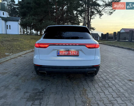 Белый Порше Каен, объемом двигателя 3 л и пробегом 96 тыс. км за 41800 $, фото 4 на Automoto.ua