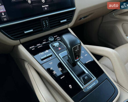 Білий Порше Cayenne, об'ємом двигуна 3 л та пробігом 92 тис. км за 55000 $, фото 30 на Automoto.ua