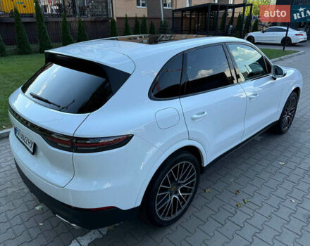 Білий Порше Cayenne, об'ємом двигуна 3 л та пробігом 92 тис. км за 55000 $, фото 17 на Automoto.ua