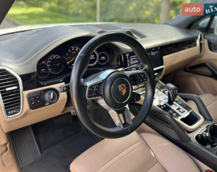 Білий Порше Cayenne, об'ємом двигуна 3 л та пробігом 91 тис. км за 59900 $, фото 7 на Automoto.ua