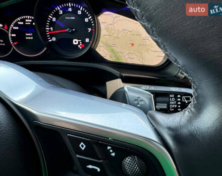 Білий Порше Cayenne, об'ємом двигуна 3 л та пробігом 92 тис. км за 55000 $, фото 21 на Automoto.ua