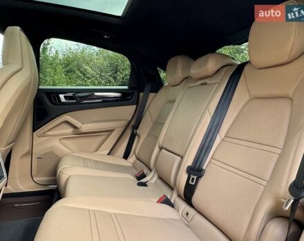 Белый Порше Каен, объемом двигателя 3 л и пробегом 49 тыс. км за 71400 $, фото 98 на Automoto.ua