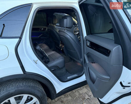 Белый Порше Каен, объемом двигателя 3 л и пробегом 96 тыс. км за 41800 $, фото 10 на Automoto.ua