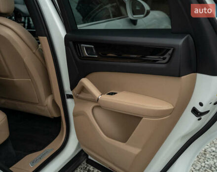 Белый Порше Каен, объемом двигателя 3 л и пробегом 116 тыс. км за 44900 $, фото 46 на Automoto.ua