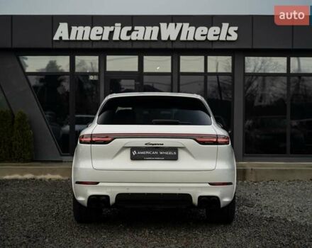 Білий Порше Cayenne, об'ємом двигуна 3 л та пробігом 60 тис. км за 64900 $, фото 5 на Automoto.ua