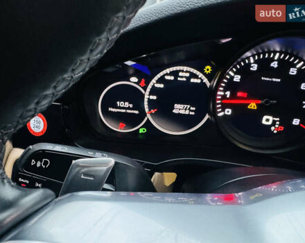 Белый Порше Каен, объемом двигателя 3 л и пробегом 56 тыс. км за 57000 $, фото 16 на Automoto.ua