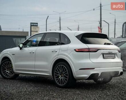 Білий Порше Cayenne, об'ємом двигуна 3 л та пробігом 60 тис. км за 64900 $, фото 6 на Automoto.ua