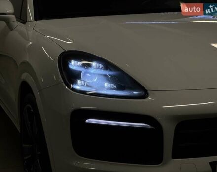 Белый Порше Каен, объемом двигателя 2.89 л и пробегом 62 тыс. км за 61255 $, фото 13 на Automoto.ua