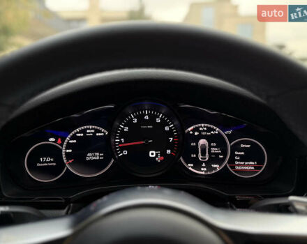 Білий Порше Cayenne, об'ємом двигуна 3 л та пробігом 45 тис. км за 59500 $, фото 33 на Automoto.ua