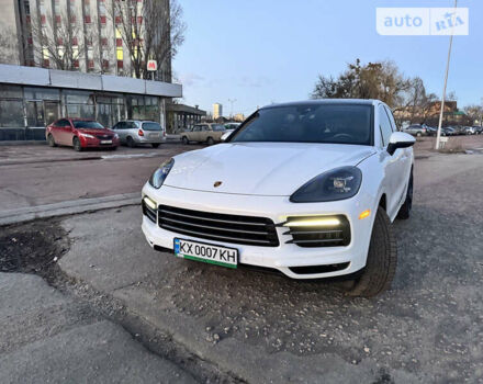 Білий Порше Cayenne, об'ємом двигуна 3 л та пробігом 41 тис. км за 57000 $, фото 3 на Automoto.ua