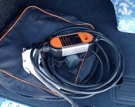 Белый Порше Каен, объемом двигателя 3 л и пробегом 105 тыс. км за 67000 $, фото 18 на Automoto.ua