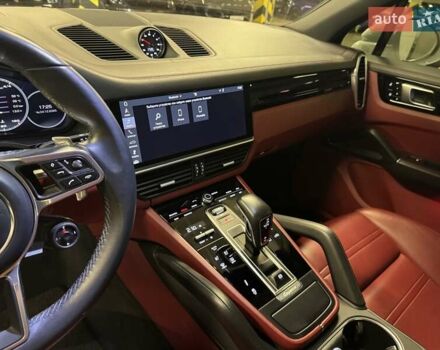 Белый Порше Каен, объемом двигателя 2.89 л и пробегом 62 тыс. км за 61255 $, фото 31 на Automoto.ua