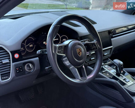 Белый Порше Каен, объемом двигателя 3 л и пробегом 124 тыс. км за 49500 $, фото 8 на Automoto.ua