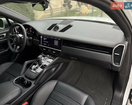 Білий Порше Cayenne, об'ємом двигуна 3 л та пробігом 45 тис. км за 59500 $, фото 61 на Automoto.ua