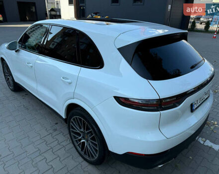 Білий Порше Cayenne, об'ємом двигуна 3 л та пробігом 92 тис. км за 55000 $, фото 16 на Automoto.ua