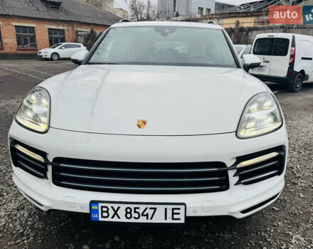Белый Порше Каен, объемом двигателя 3 л и пробегом 56 тыс. км за 57000 $, фото 8 на Automoto.ua
