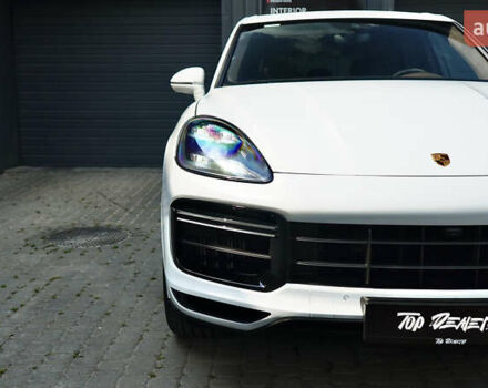 Білий Порше Cayenne, об'ємом двигуна 4 л та пробігом 70 тис. км за 87999 $, фото 5 на Automoto.ua