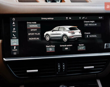 Білий Порше Cayenne, об'ємом двигуна 4 л та пробігом 70 тис. км за 87999 $, фото 41 на Automoto.ua