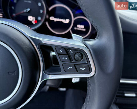 Білий Порше Cayenne, об'ємом двигуна 2.89 л та пробігом 96 тис. км за 64999 $, фото 58 на Automoto.ua