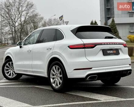 Белый Порше Каен, объемом двигателя 3 л и пробегом 80 тыс. км за 51500 $, фото 9 на Automoto.ua