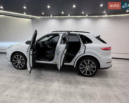 Білий Порше Cayenne, об'ємом двигуна 2.89 л та пробігом 96 тис. км за 64999 $, фото 74 на Automoto.ua