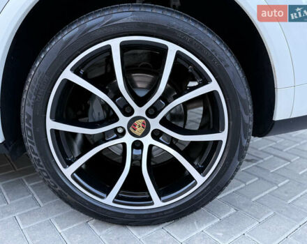 Білий Порше Cayenne, об'ємом двигуна 2.89 л та пробігом 96 тис. км за 64999 $, фото 65 на Automoto.ua