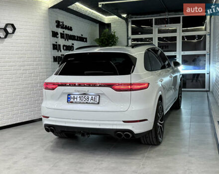 Білий Порше Cayenne, об'ємом двигуна 2.89 л та пробігом 96 тис. км за 64999 $, фото 9 на Automoto.ua