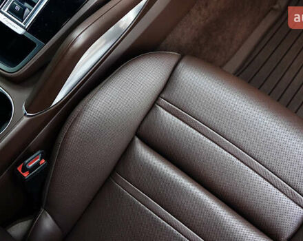 Білий Порше Cayenne, об'ємом двигуна 4 л та пробігом 70 тис. км за 87999 $, фото 52 на Automoto.ua