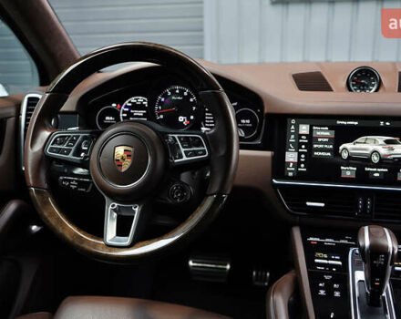 Білий Порше Cayenne, об'ємом двигуна 4 л та пробігом 70 тис. км за 87999 $, фото 31 на Automoto.ua