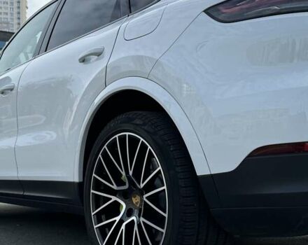 Білий Порше Cayenne, об'ємом двигуна 3 л та пробігом 42 тис. км за 82000 $, фото 9 на Automoto.ua