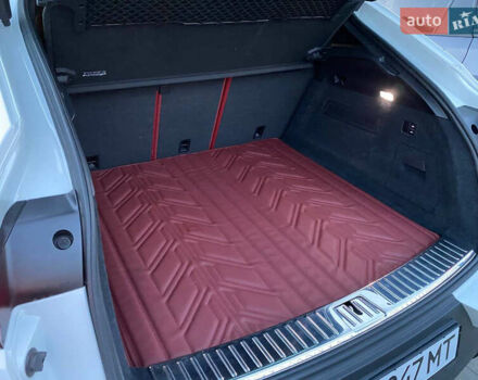 Білий Порше Cayenne, об'ємом двигуна 3 л та пробігом 87 тис. км за 75000 $, фото 7 на Automoto.ua