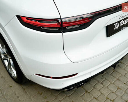 Білий Порше Cayenne, об'ємом двигуна 4 л та пробігом 70 тис. км за 87999 $, фото 13 на Automoto.ua