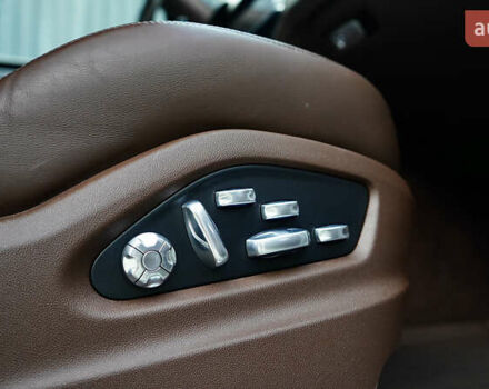 Білий Порше Cayenne, об'ємом двигуна 4 л та пробігом 70 тис. км за 87999 $, фото 51 на Automoto.ua