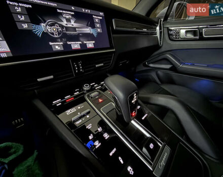 Білий Порше Cayenne, об'ємом двигуна 2.89 л та пробігом 96 тис. км за 64999 $, фото 66 на Automoto.ua