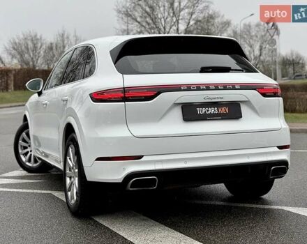 Белый Порше Каен, объемом двигателя 3 л и пробегом 80 тыс. км за 51500 $, фото 11 на Automoto.ua