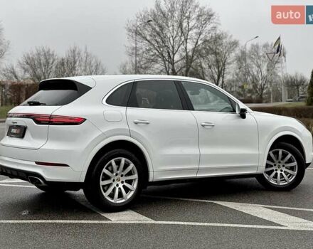 Белый Порше Каен, объемом двигателя 3 л и пробегом 80 тыс. км за 51500 $, фото 16 на Automoto.ua