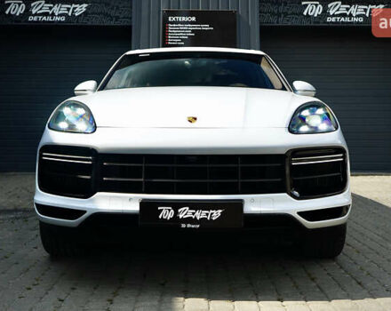 Білий Порше Cayenne, об'ємом двигуна 4 л та пробігом 70 тис. км за 87999 $, фото 4 на Automoto.ua