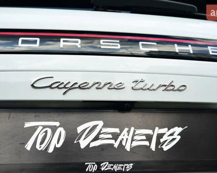 Білий Порше Cayenne, об'ємом двигуна 4 л та пробігом 70 тис. км за 87999 $, фото 18 на Automoto.ua