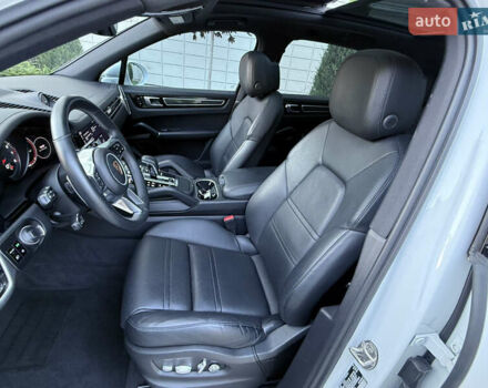 Білий Порше Cayenne, об'ємом двигуна 2.89 л та пробігом 96 тис. км за 64999 $, фото 52 на Automoto.ua