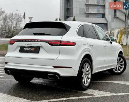 Белый Порше Каен, объемом двигателя 3 л и пробегом 80 тыс. км за 51500 $, фото 14 на Automoto.ua