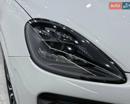 Білий Порше Cayenne, об'ємом двигуна 2.89 л та пробігом 96 тис. км за 64999 $, фото 68 на Automoto.ua