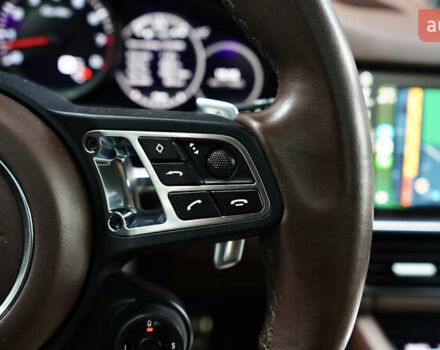 Білий Порше Cayenne, об'ємом двигуна 4 л та пробігом 70 тис. км за 87999 $, фото 34 на Automoto.ua