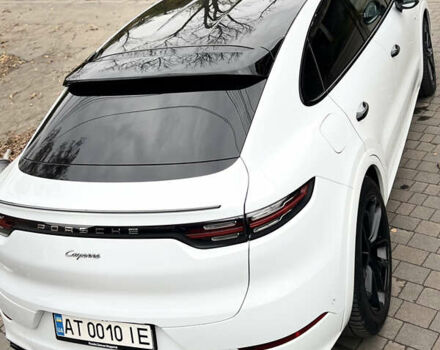 Белый Порше Каен, объемом двигателя 3 л и пробегом 34 тыс. км за 130000 $, фото 2 на Automoto.ua
