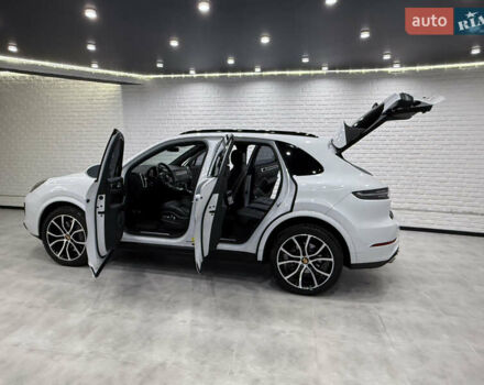 Білий Порше Cayenne, об'ємом двигуна 2.89 л та пробігом 96 тис. км за 64999 $, фото 10 на Automoto.ua