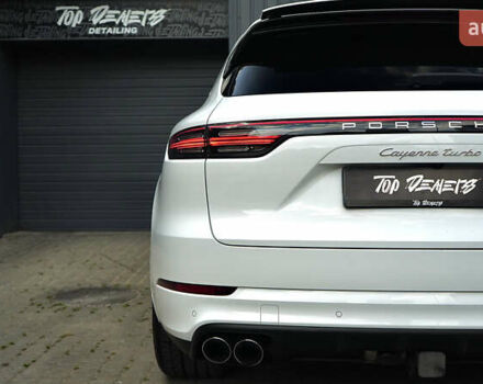 Білий Порше Cayenne, об'ємом двигуна 4 л та пробігом 70 тис. км за 87999 $, фото 16 на Automoto.ua