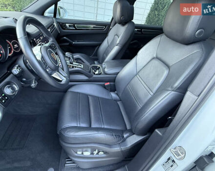 Білий Порше Cayenne, об'ємом двигуна 2.89 л та пробігом 96 тис. км за 64999 $, фото 51 на Automoto.ua